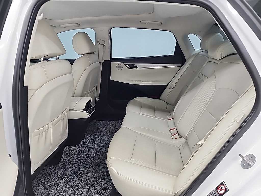 HYUNDAI Grandeur - Vista 12