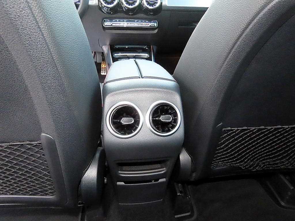 Mercedes Benz GLB Class 2025 Blanco - Importación desde Corea - HF Imports Iquique - Foto 15