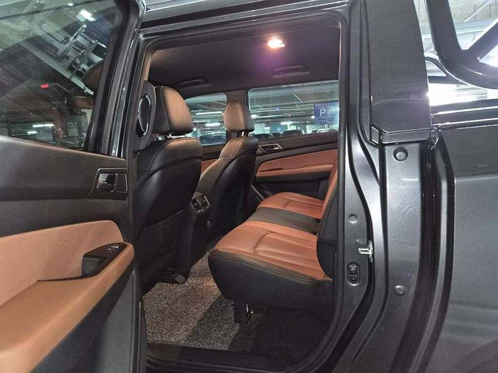 Ssangyong Rexton - Vista 7