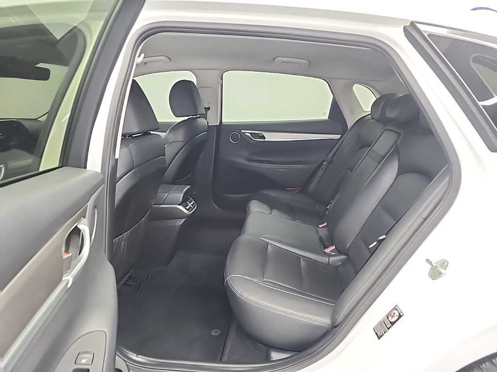 HYUNDAI Grandeur - Vista 12