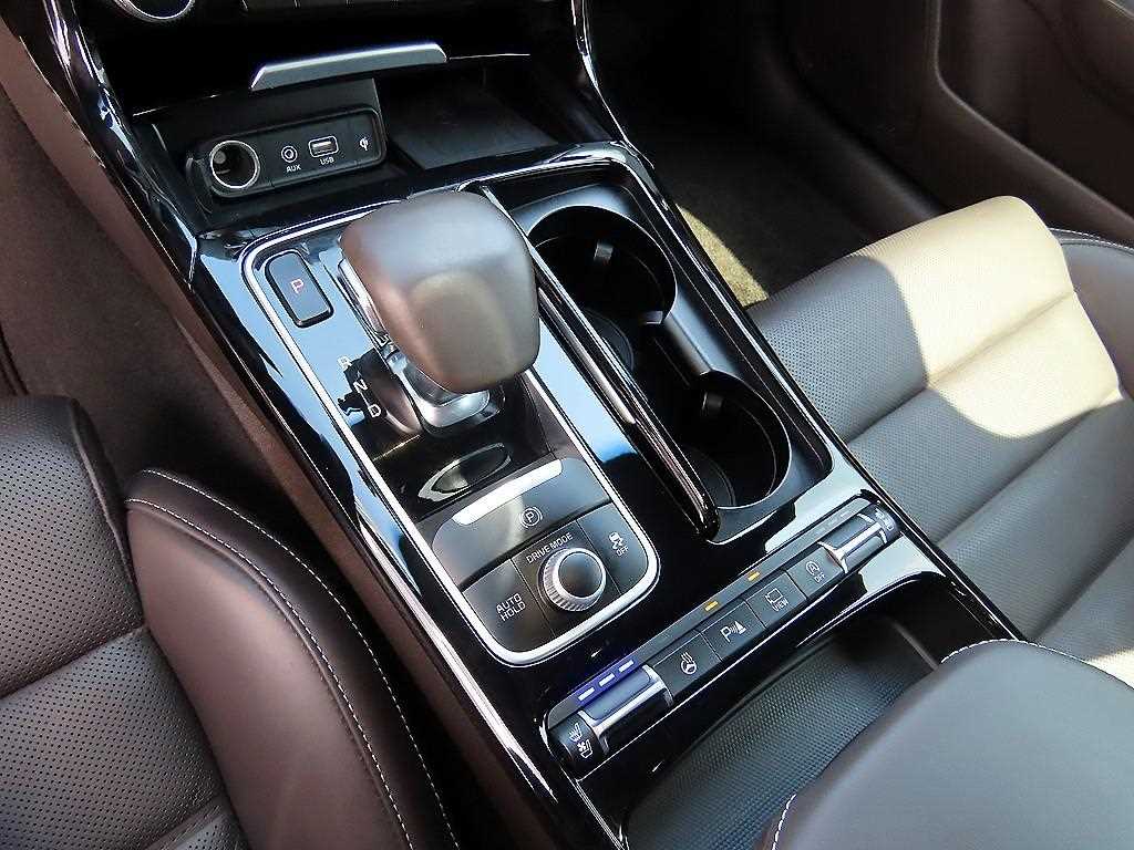 KIA Stinger - Vista 11