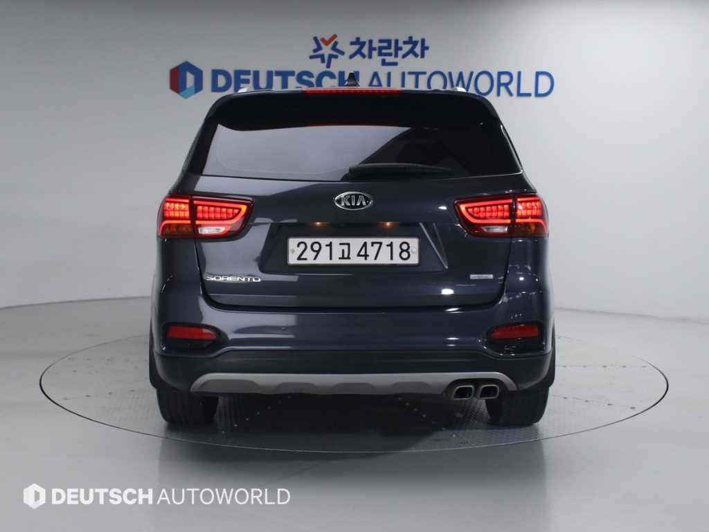 KIA Sorento - Vista 4