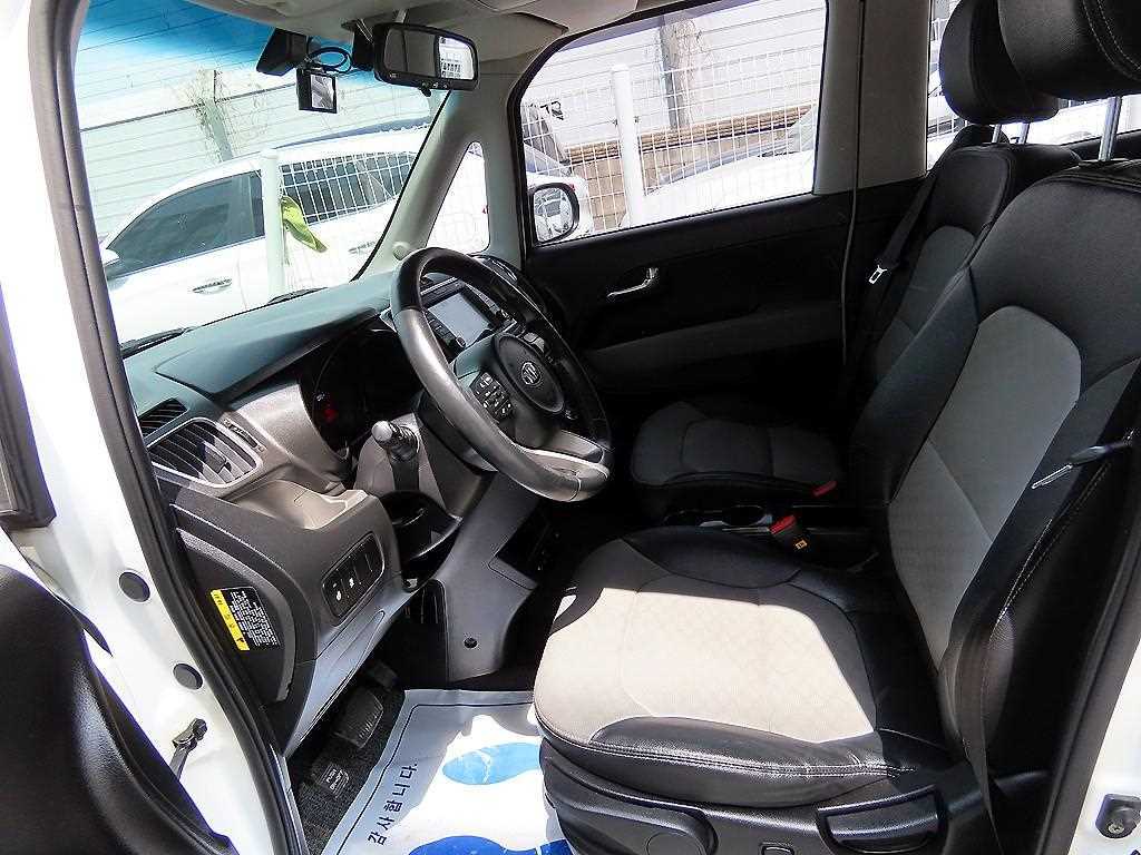 KIA Ray - Vista 5