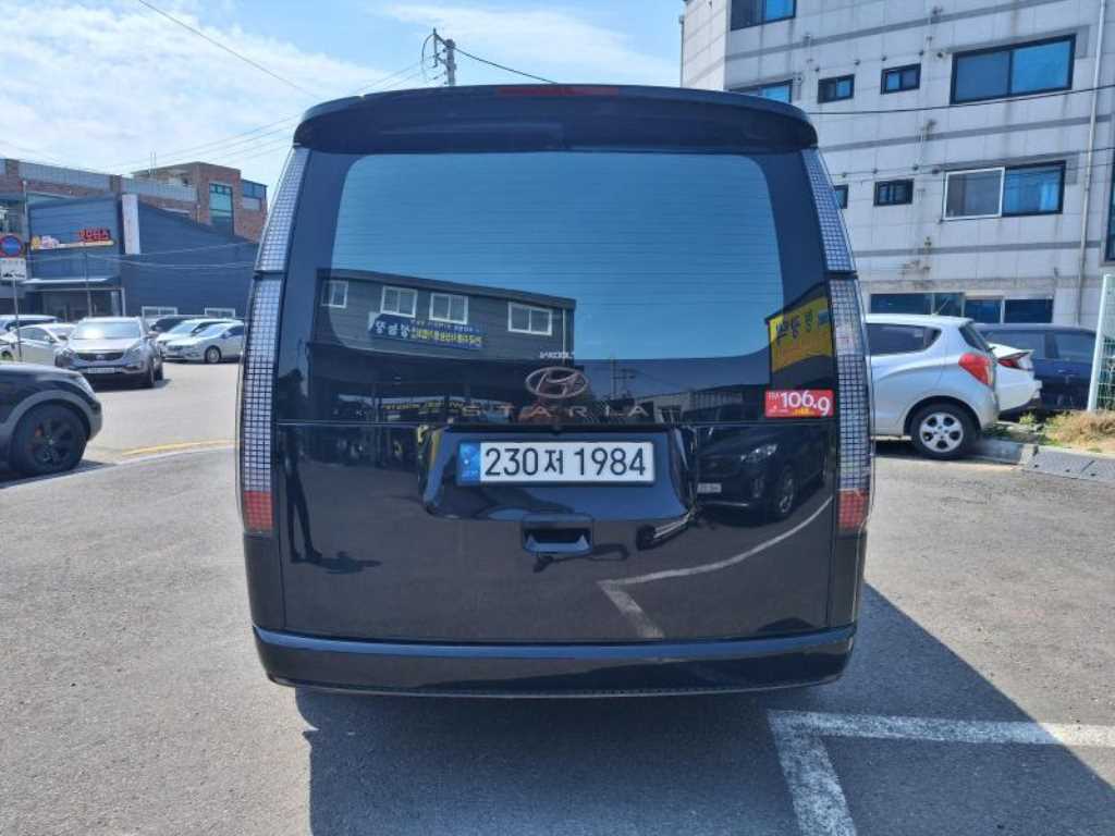 HYUNDAI Staria - Vista 3
