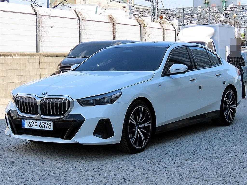 BMW 5 Series - Vista 2