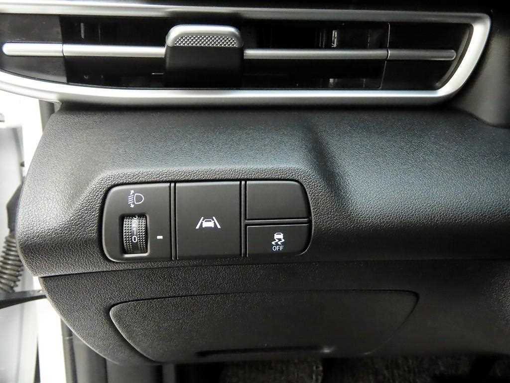 HYUNDAI Avante - Vista 12