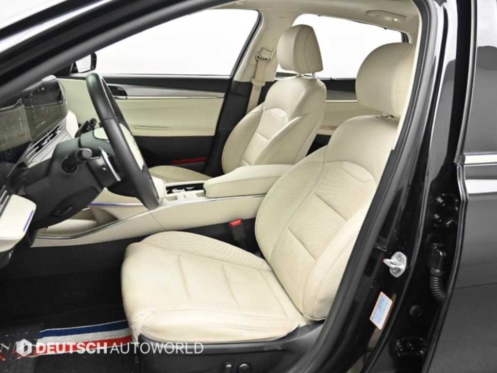 HYUNDAI Grandeur - Vista 9