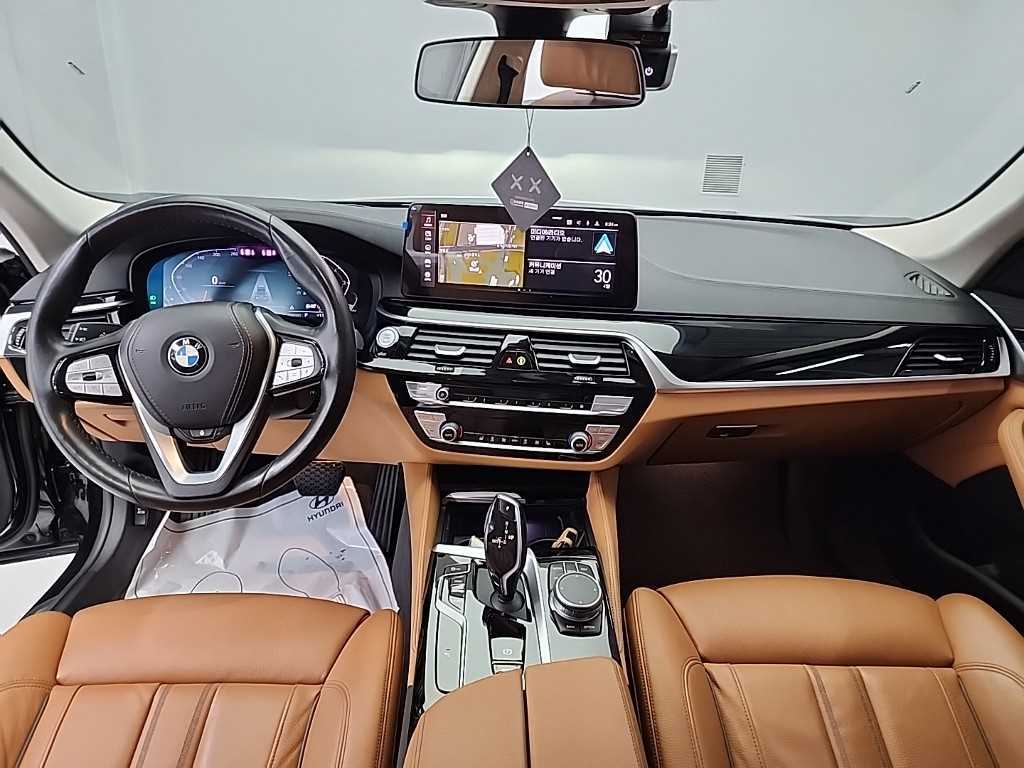 BMW 5 Series - Vista 7