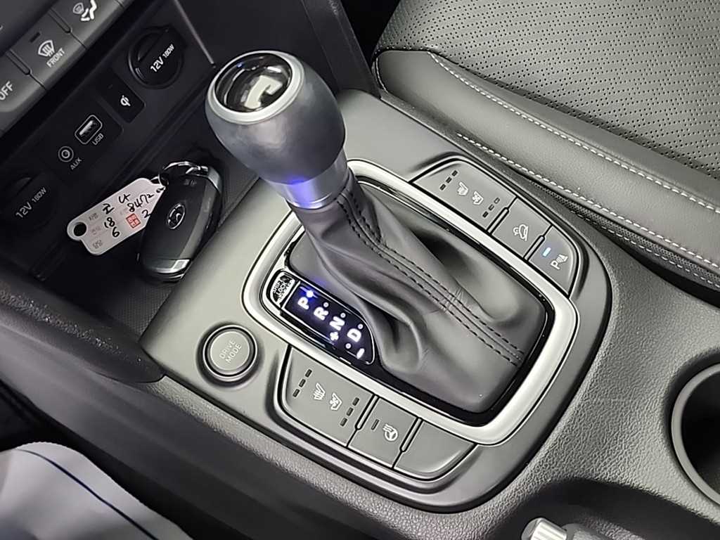 HYUNDAI Kona - Vista 8