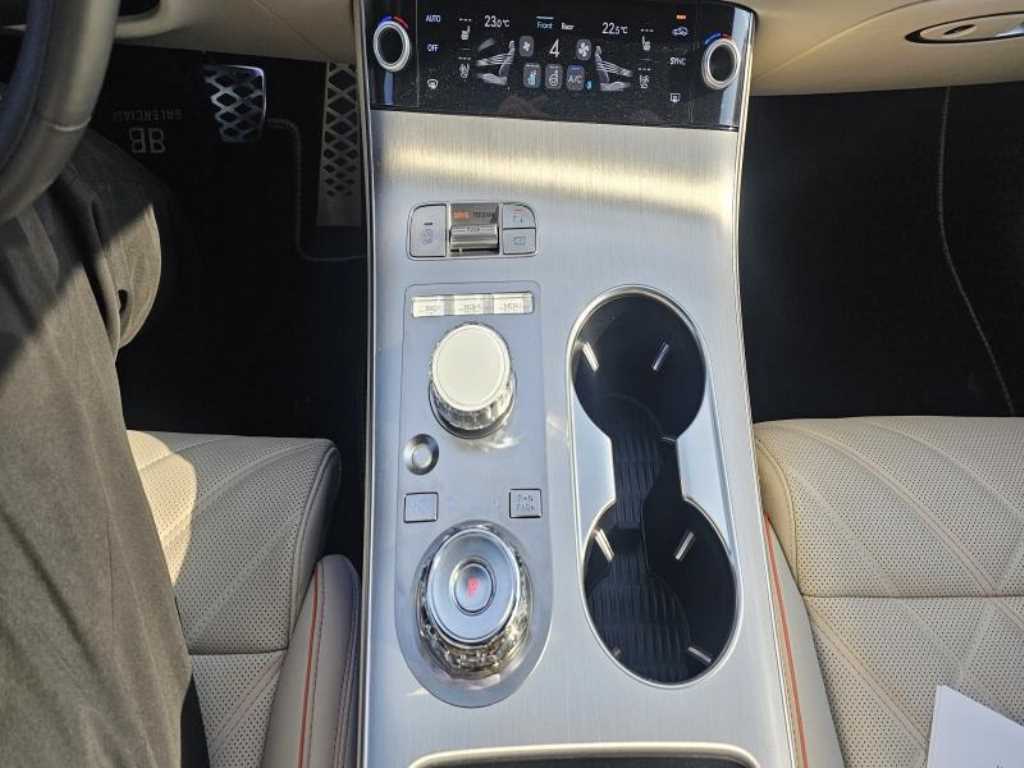 Genesis GV70 2025 Blanco - Importación desde Corea - HF Imports Iquique - Foto 14