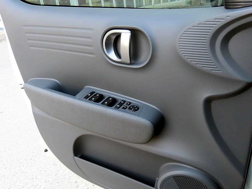HYUNDAI Casper - Vista 11