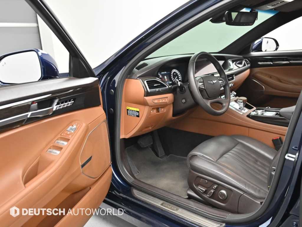 Genesis G90 - Vista 11