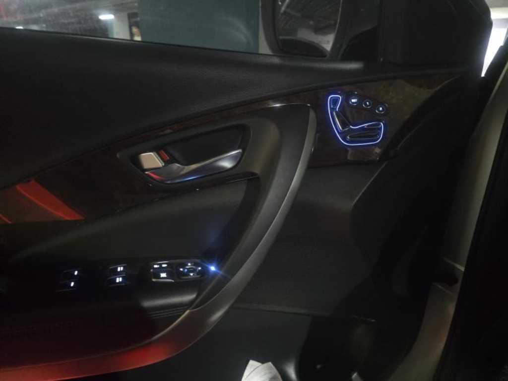 HYUNDAI Aslan - Vista 8