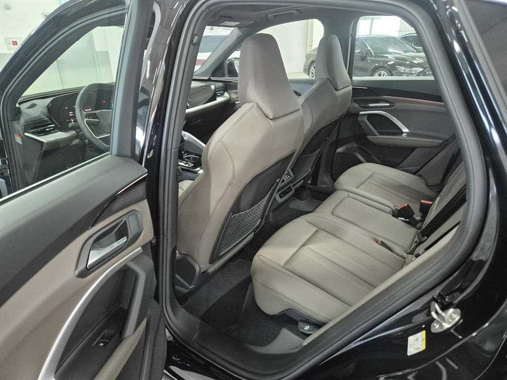 Audi Q5 2025 Negro - Importación desde Corea - HF Imports Iquique - Foto 15