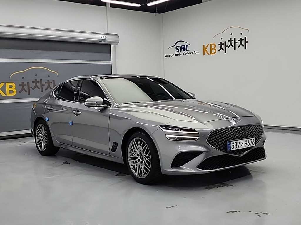 Genesis G70 - Vista 4