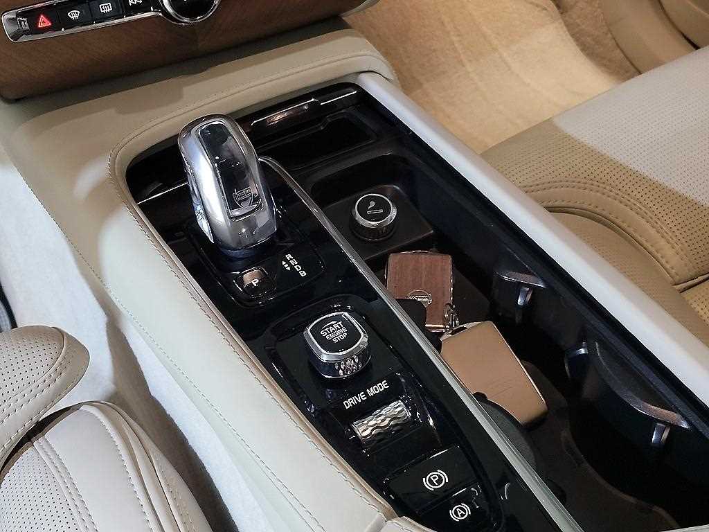 Volvo XC90 - Vista 12