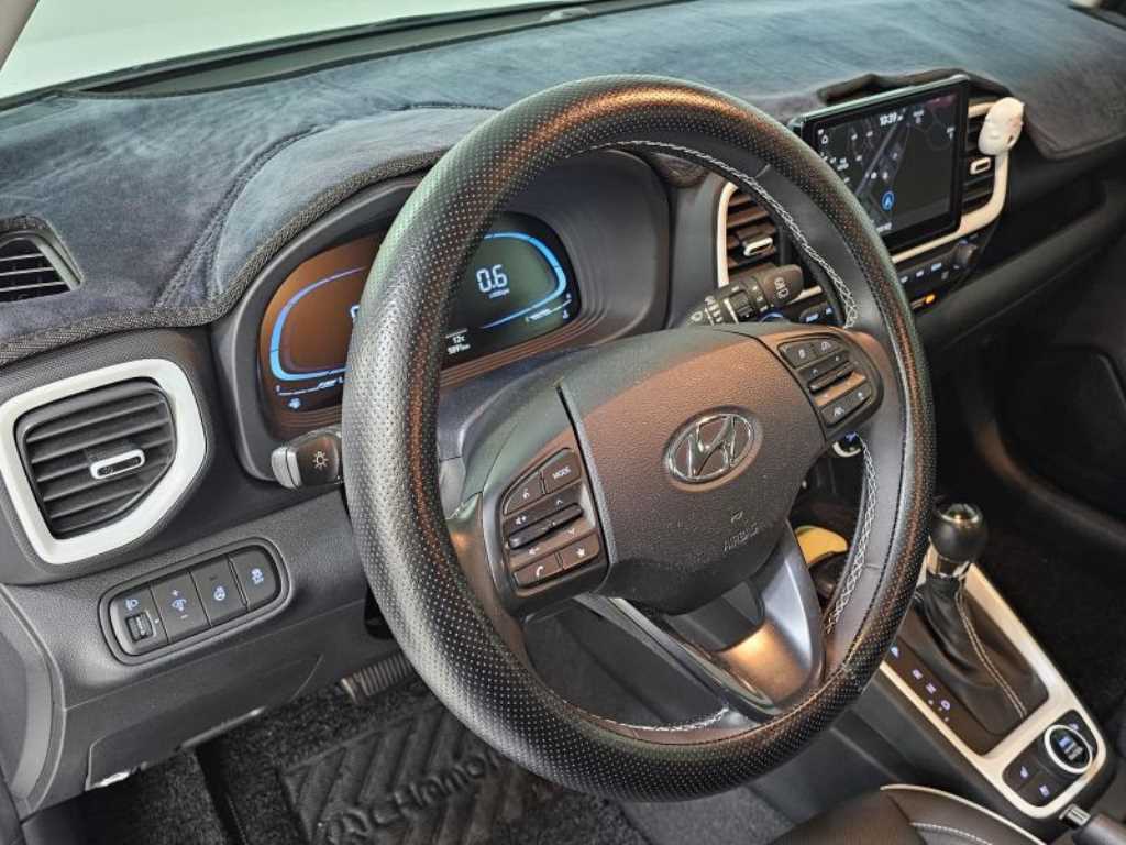 HYUNDAI Venue - Vista 9