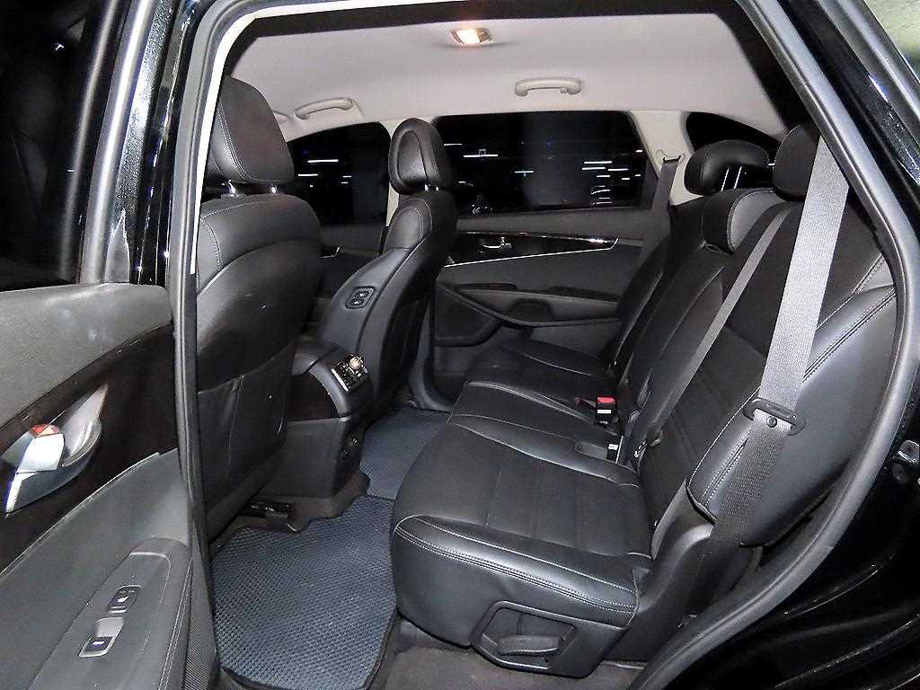 KIA Sorento - Vista 7