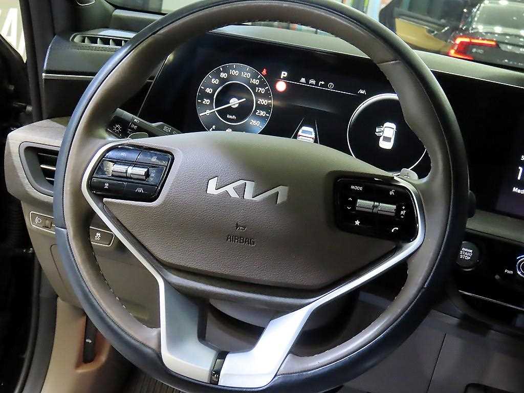 KIA K8 - Vista 8