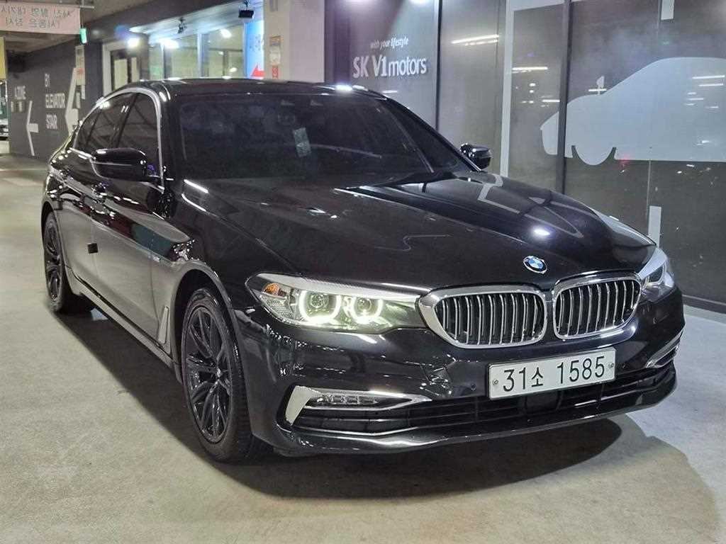 BMW 5 Series 2018 Negro - Importación desde Corea - HF Imports Iquique - Foto 1