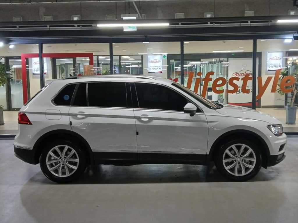 Volkswagen Tiguan - Vista 3