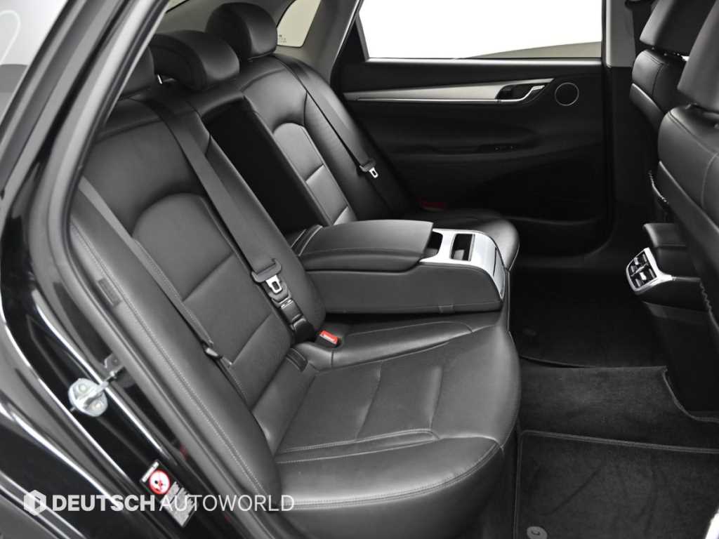 HYUNDAI Grandeur - Vista 12