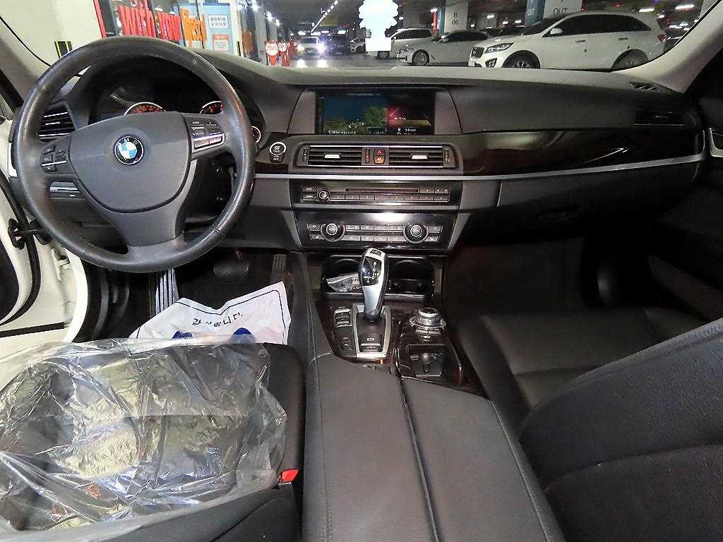 BMW 5 Series - Vista 10