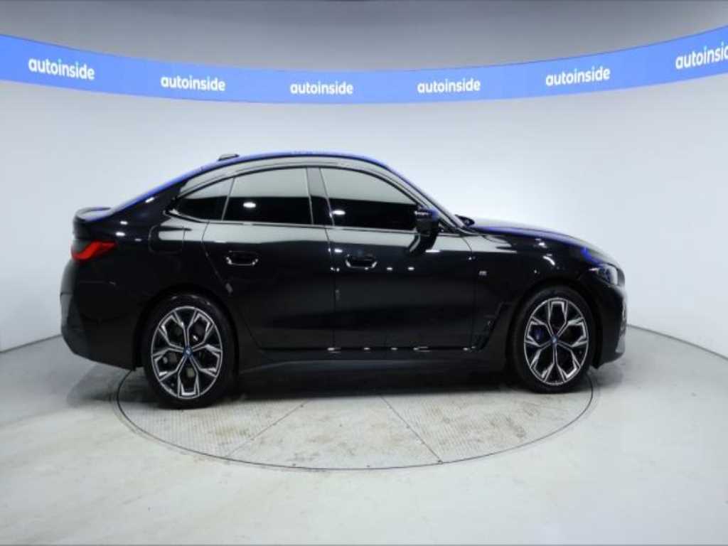 BMW i4 - Vista 3