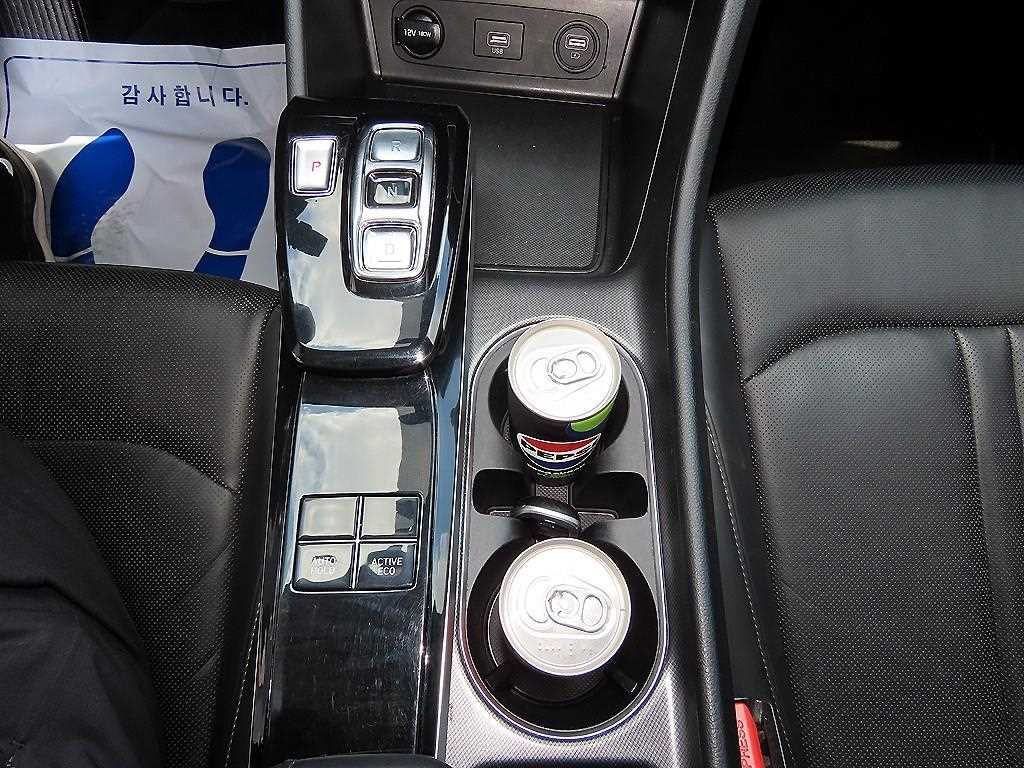 HYUNDAI Sonata - Vista 10