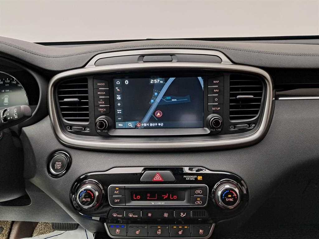 KIA Sorento - Vista 9