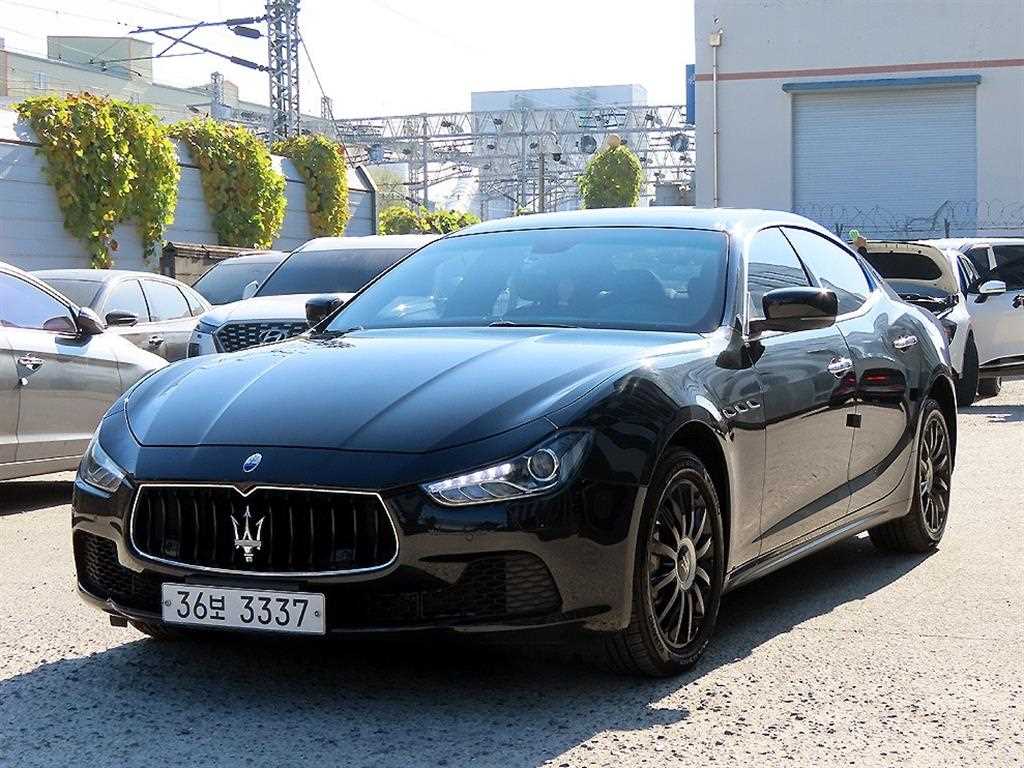 Maserati Ghibli - Vista 2