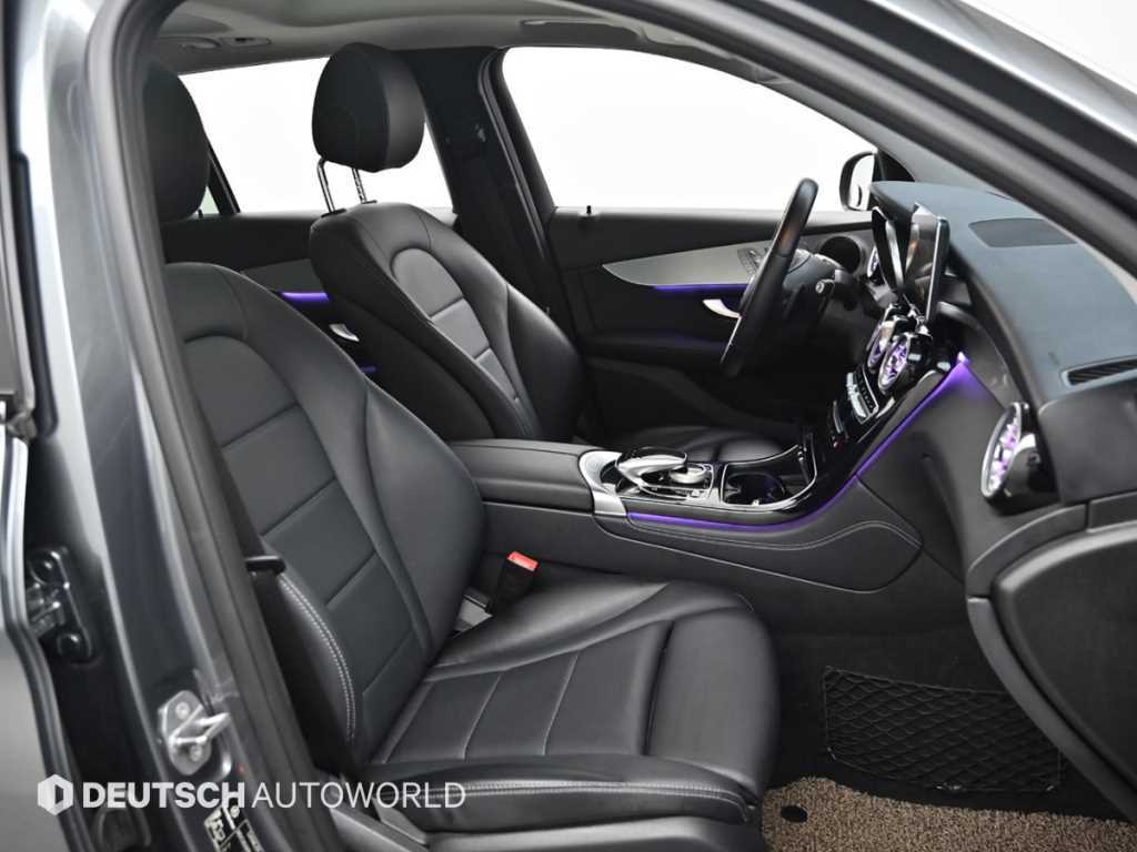 Mercedes Benz GLC Class - Vista 10