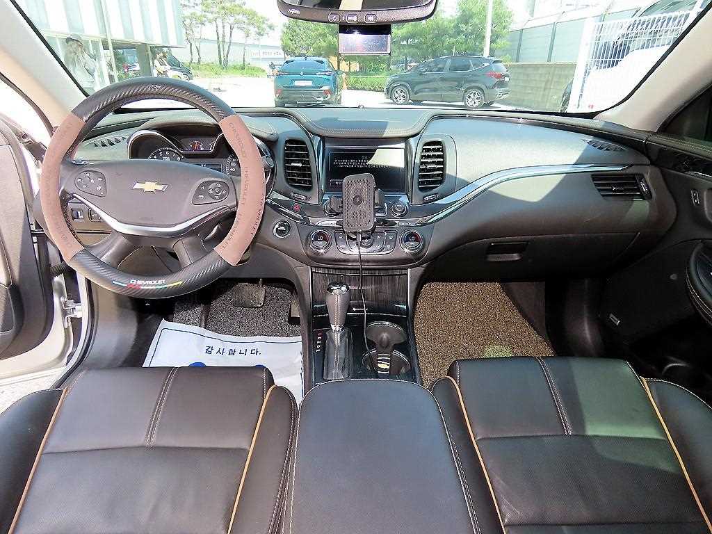 Chevrolet Impala - Vista 7