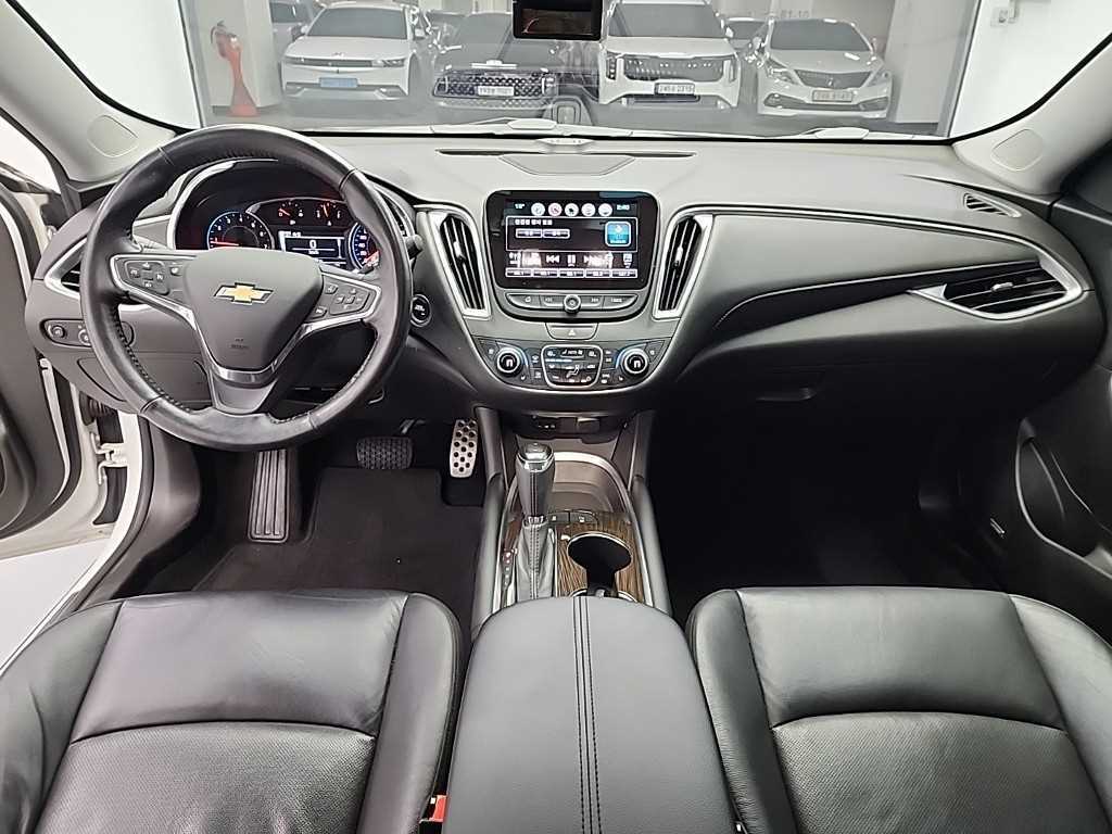 Chevrolet Malibu - Vista 7