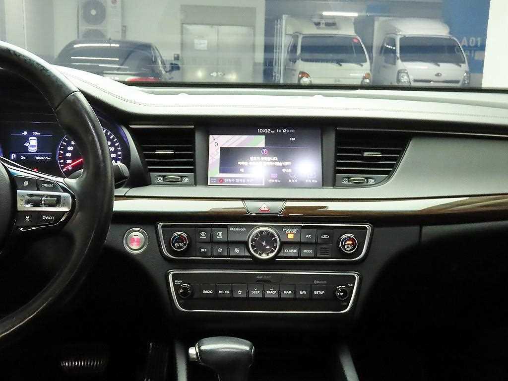 KIA K7 - Vista 10