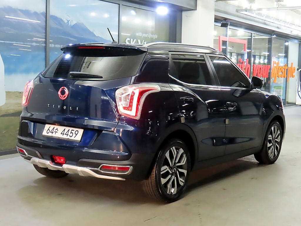 Ssangyong Tivoli - Vista 4