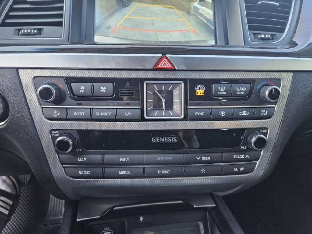 Genesis G80 - Vista 12