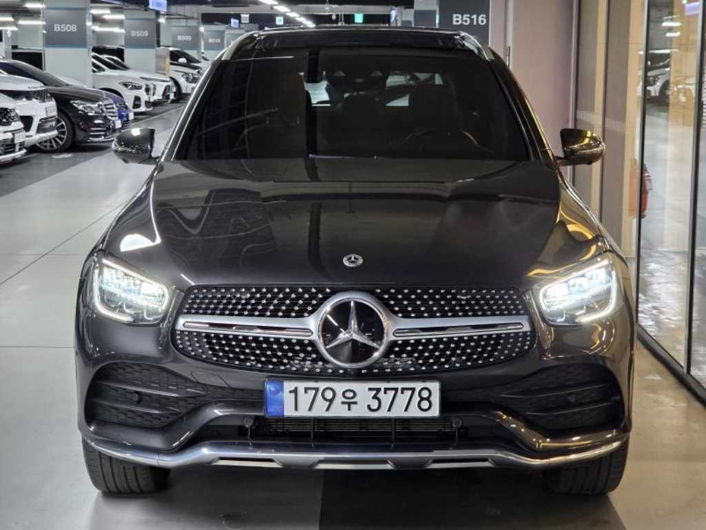 Mercedes Benz GLC Class - Vista 4