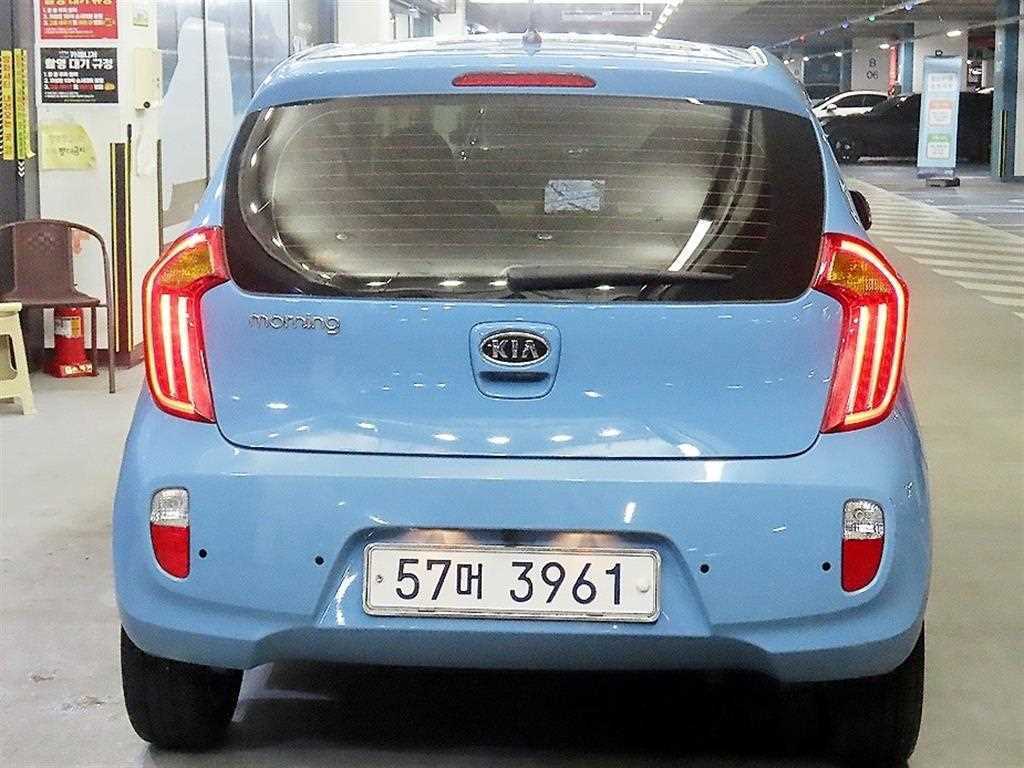 KIA Morning - Vista 5