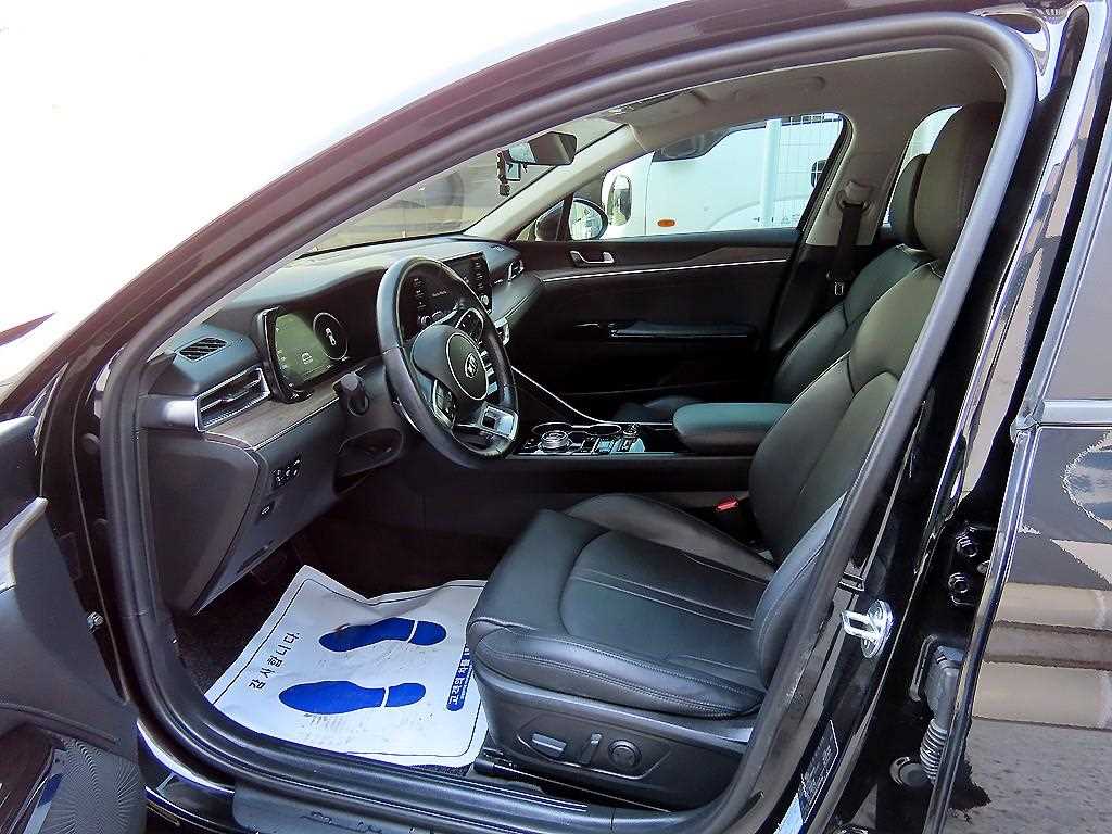 KIA K5 - Vista 5