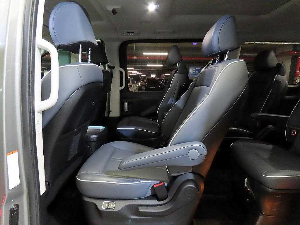 HYUNDAI Staria - Vista 7