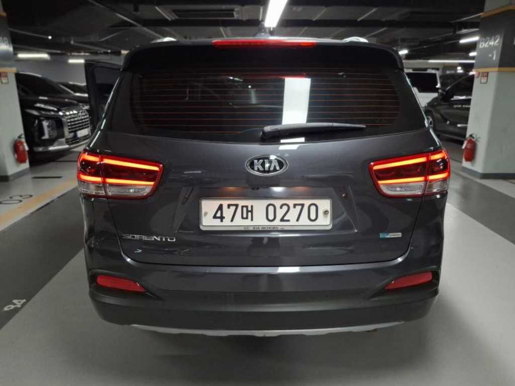 KIA Sorento - Vista 4