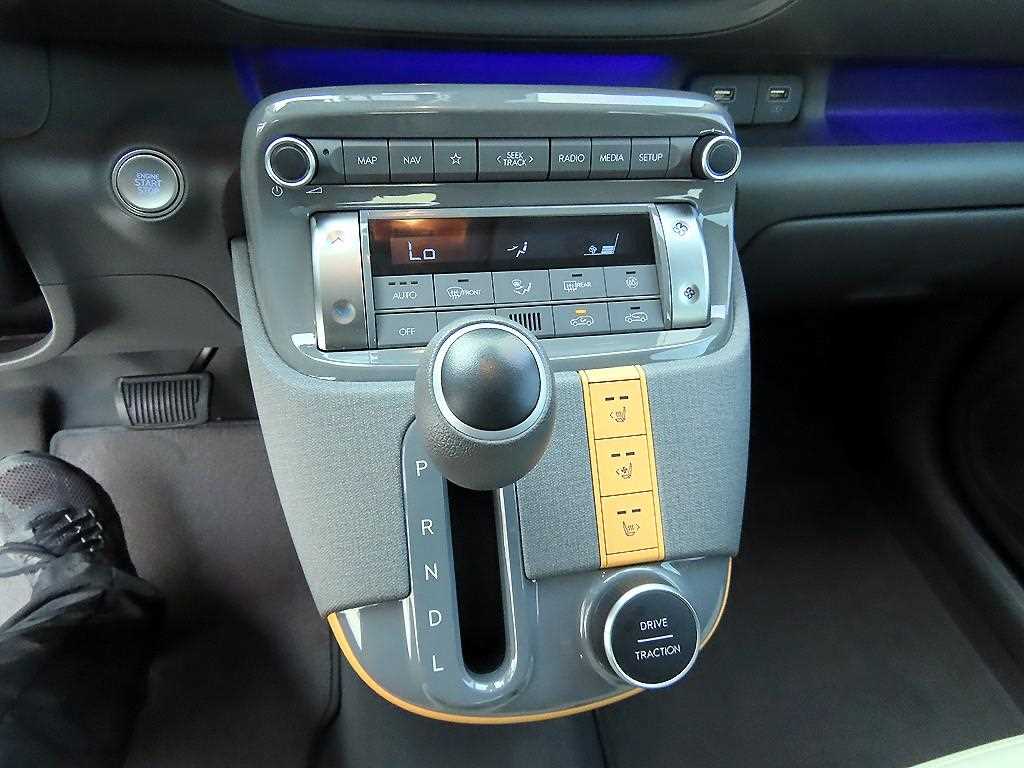 HYUNDAI Casper - Vista 10