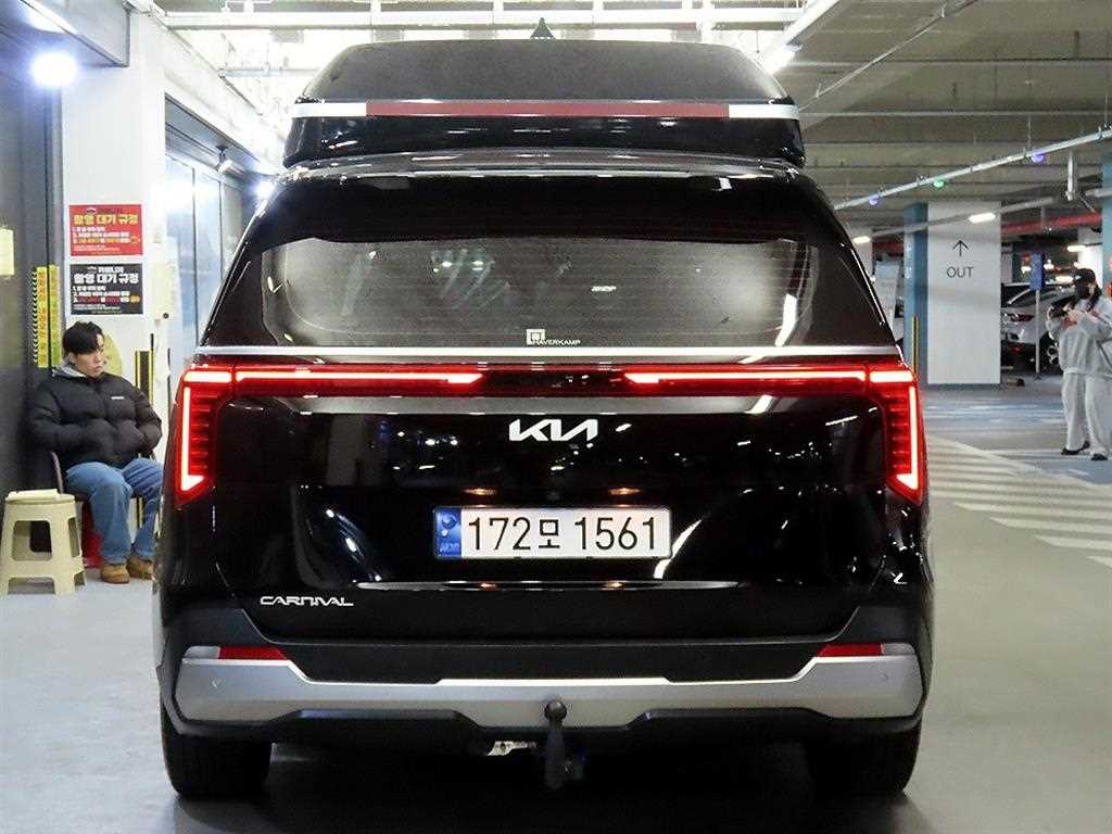 KIA Carnival - Vista 5
