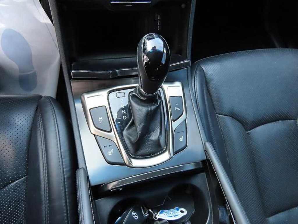HYUNDAI Grandeur - Vista 10