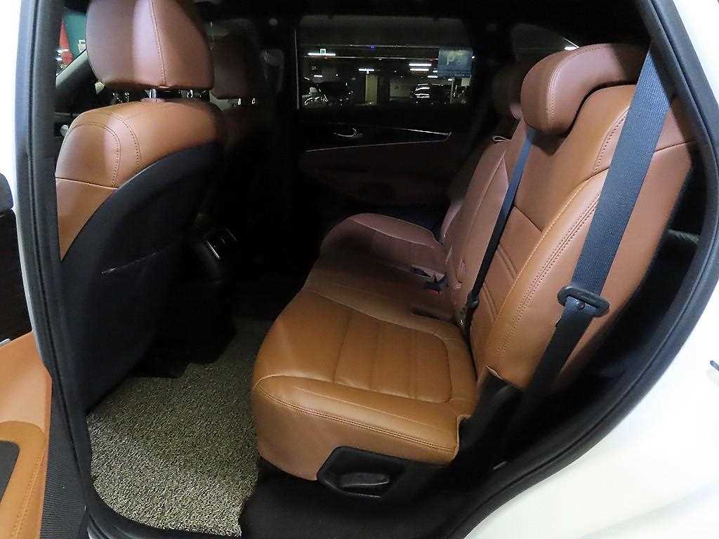 KIA Sorento - Vista 7