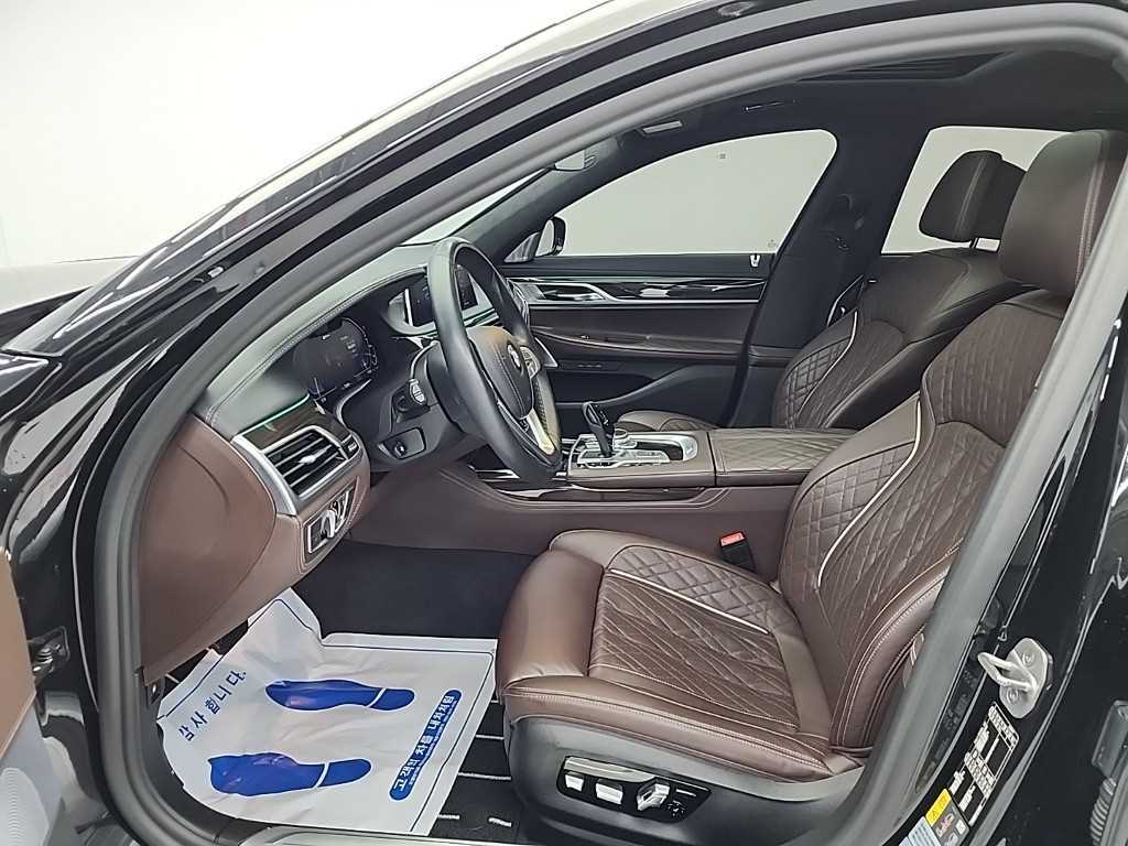 BMW 7 Series - Vista 11