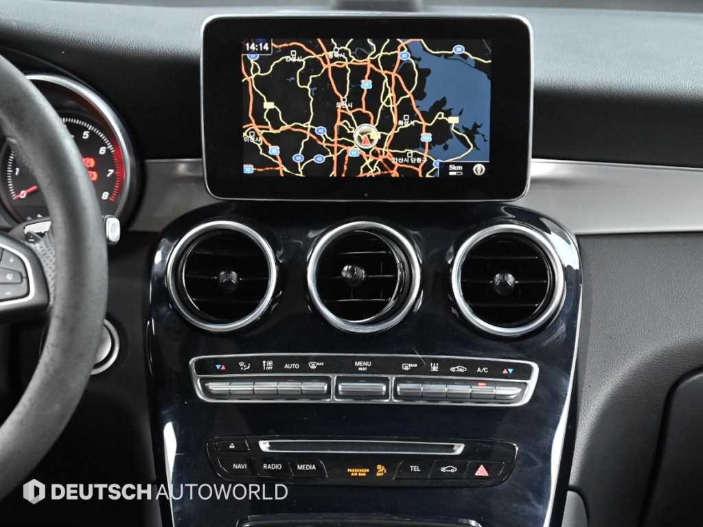 Mercedes Benz GLC Class 2019 Blanco - Importación desde Corea - HF Imports Iquique - Foto 14