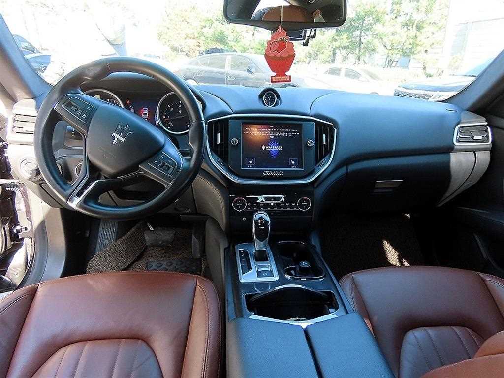 Maserati Ghibli - Vista 7