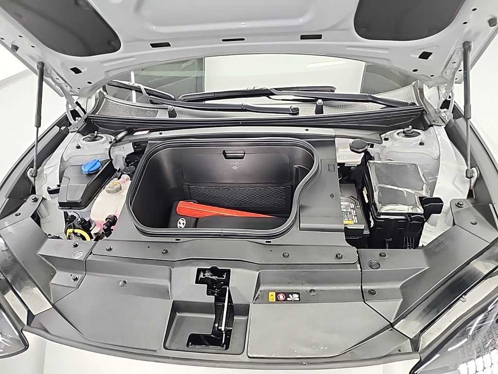 HYUNDAI Ioniq 6 - Vista 5
